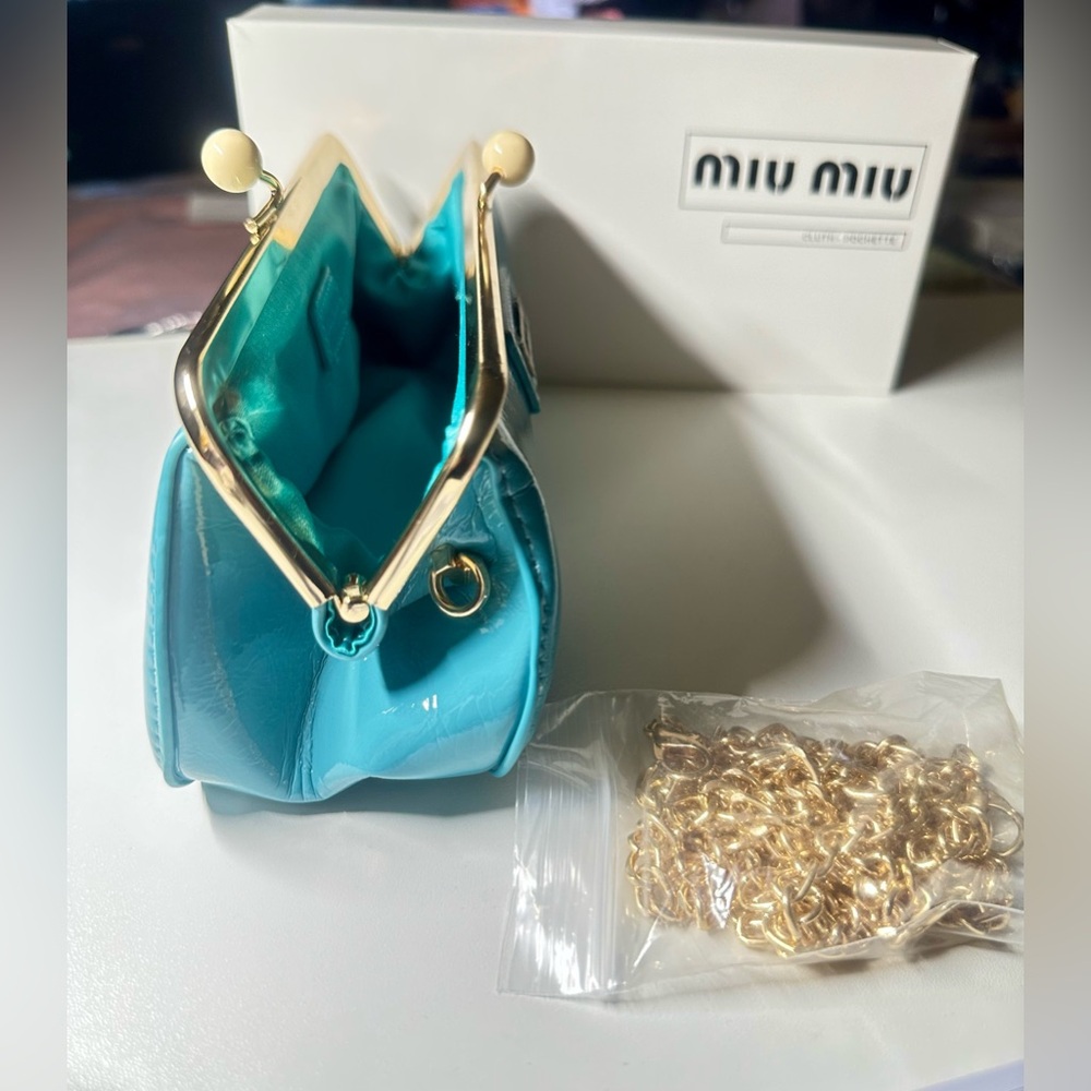 Miu Miu Sky Blue or Turquoise Patent Faux Leather Clutch with Gold Chain GWP NWB - Picture 3 of 15